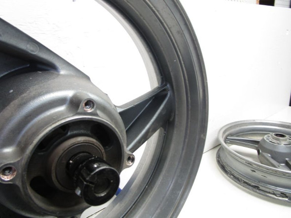 88 Kawasaki Ninja ZX 600 C 600R ZX6 Rear Wheel Rim 16x3.0 41073